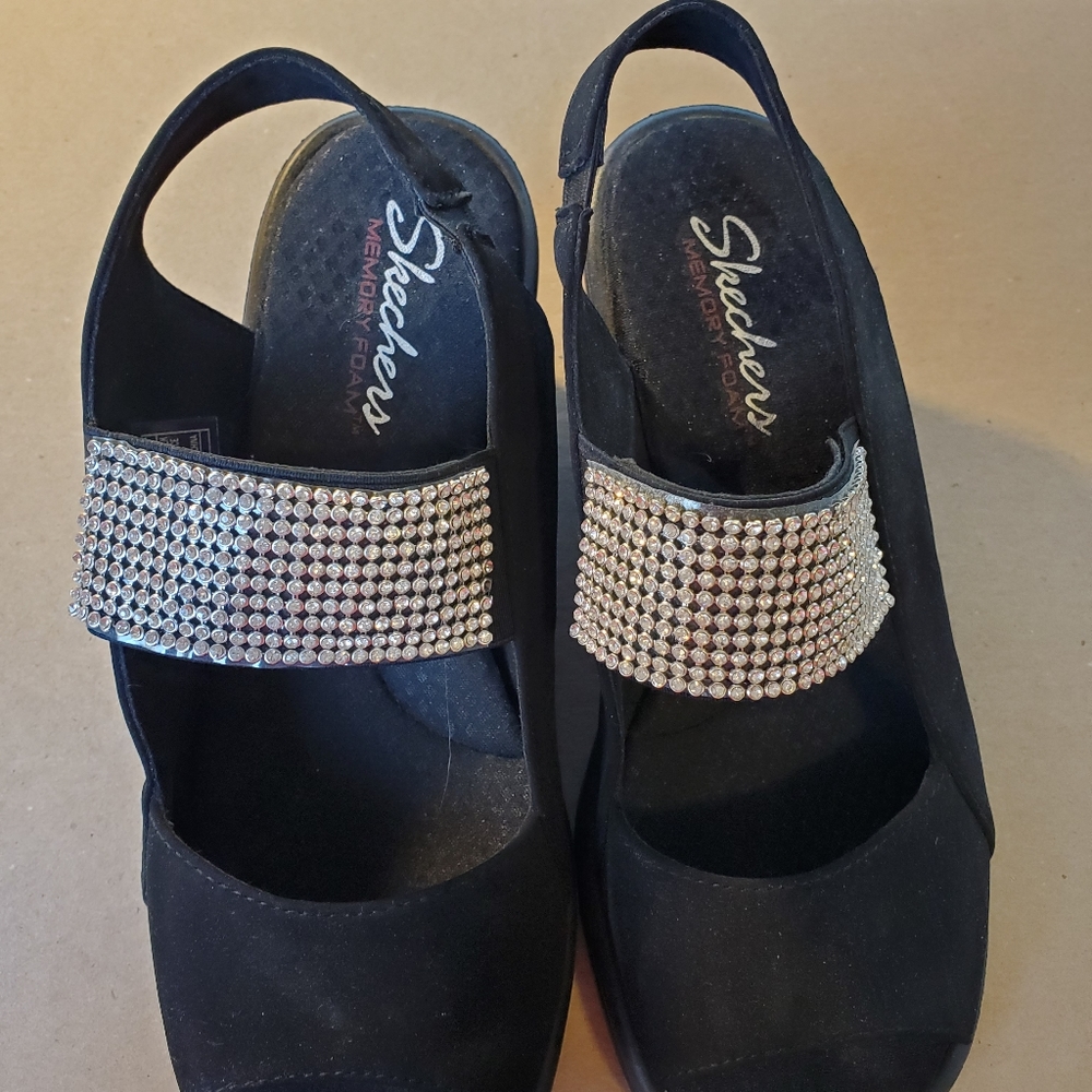 SKETCHES Sandals